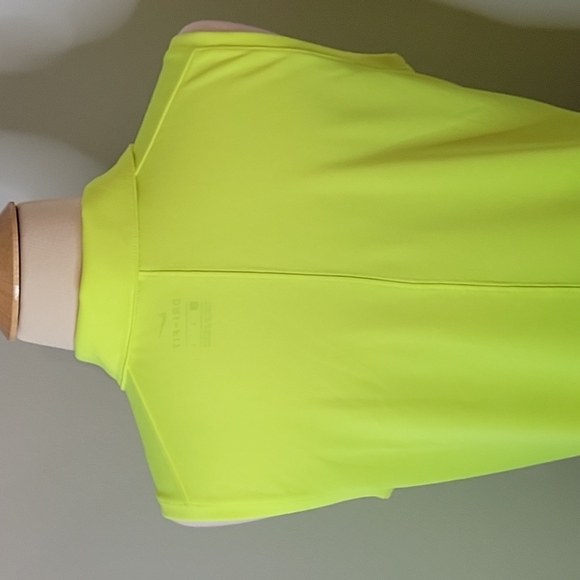 Nike DRI FIT golf collared tank top with emblem womens size L - Picture 9 of 12